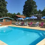 Camping Des Papillons Lalizolle