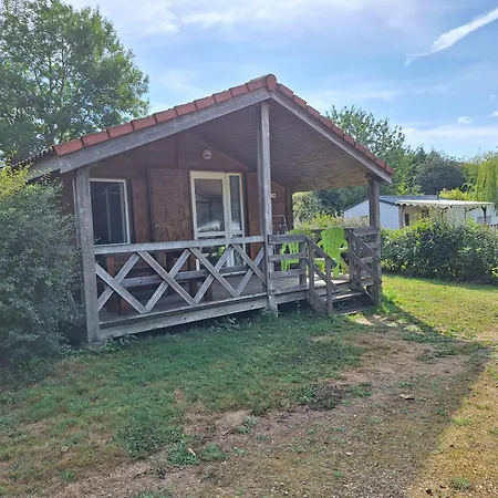 אתר קמפינג Des Papillons Lalizolle