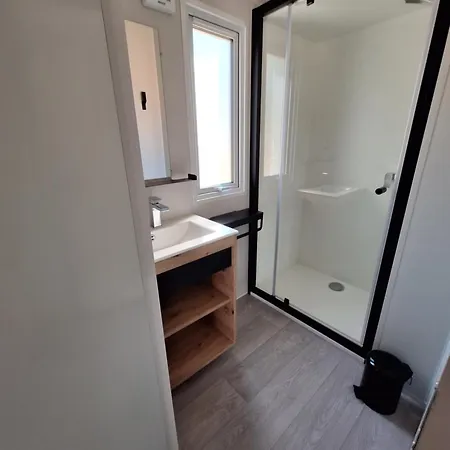 Кемпинг Des Papillons Lalizolle