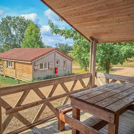 אתר קמפינג Des Papillons 3*