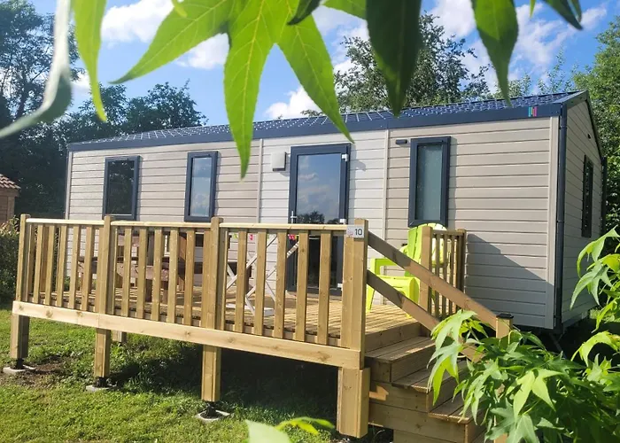 אתר קמפינג Des Papillons 3*