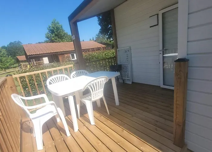 Des Papillons 3* Lalizolle