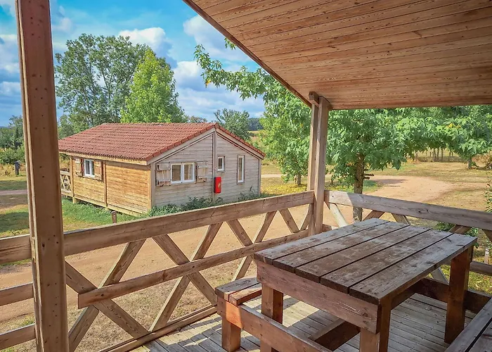 אתר קמפינג Des Papillons 3*