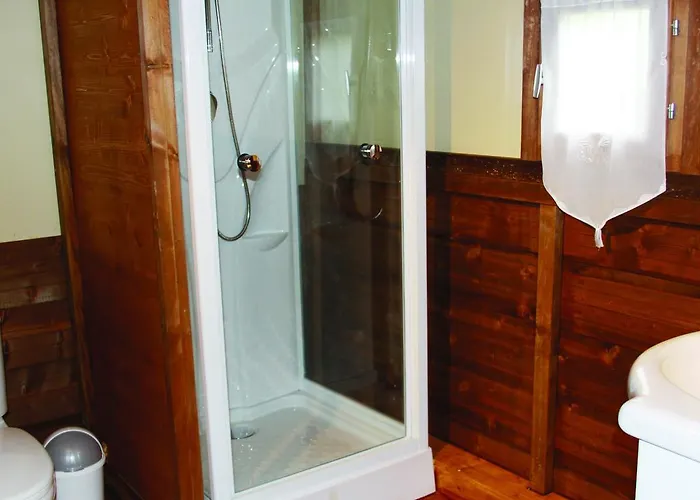 אתר קמפינג Des Papillons Lalizolle