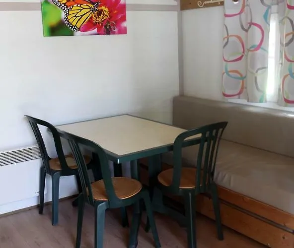 Campsite Des Papillons