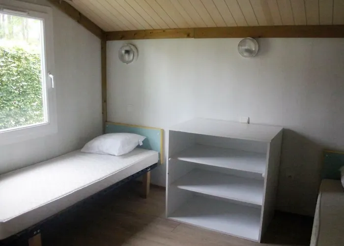 Des Papillons Campsite Lalizolle