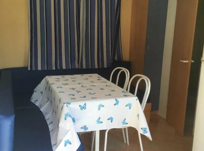 Des Papillons 3* Lalizolle