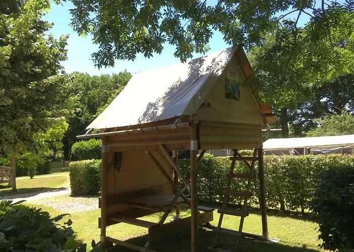 Campsite Des Papillons Lalizolle