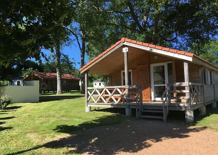 Des Papillons 3* Lalizolle